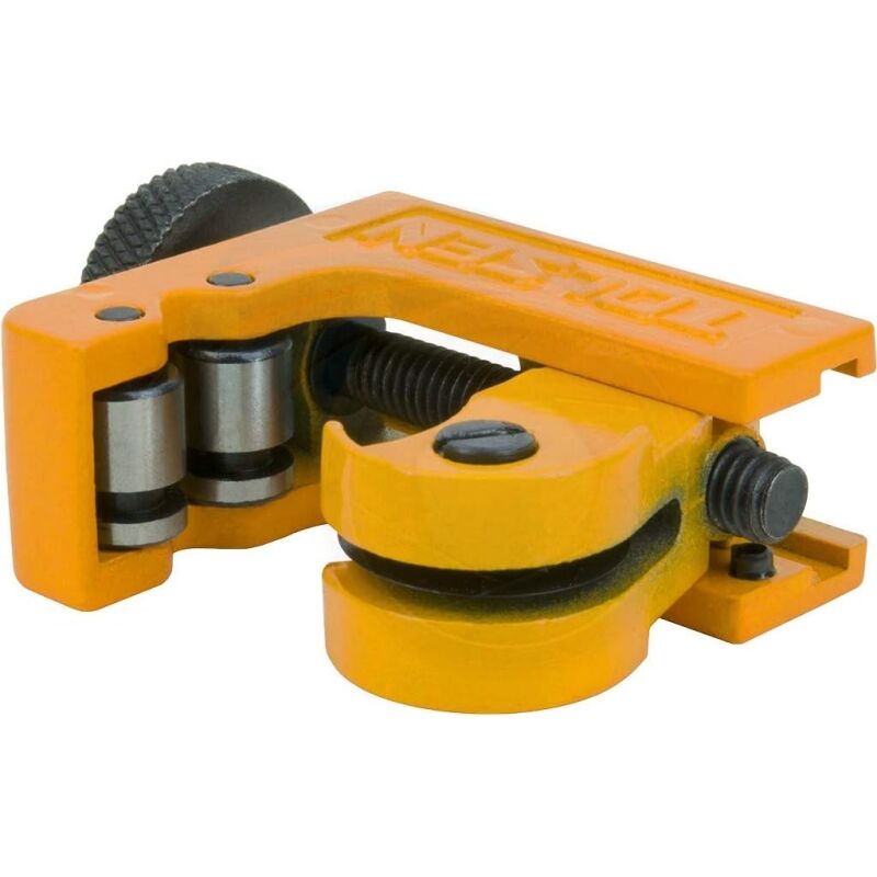 Sekač bakarnih,alu,plasticnih cevi 3-22mm i 3-28mm KMT tools