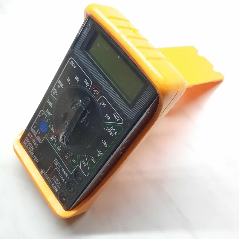 Unimer digitalni DT832